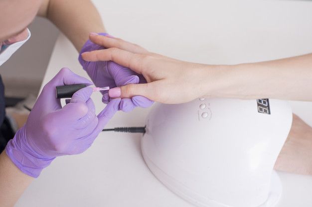 Gel manicure